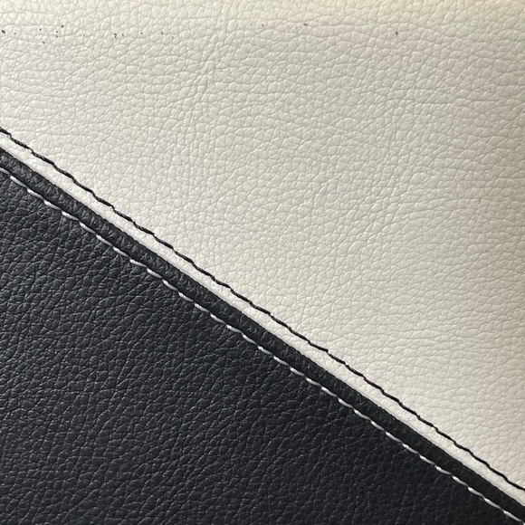 MICHE Kenzie Classic Shell - Black & White - Picture 4 of 5